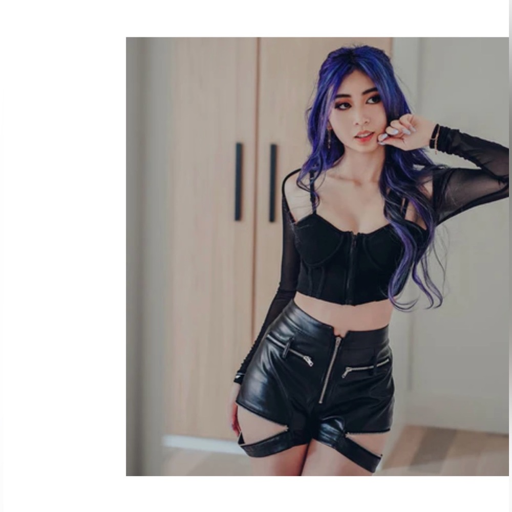 Elegant Black Sheer Sleeve Crop Top